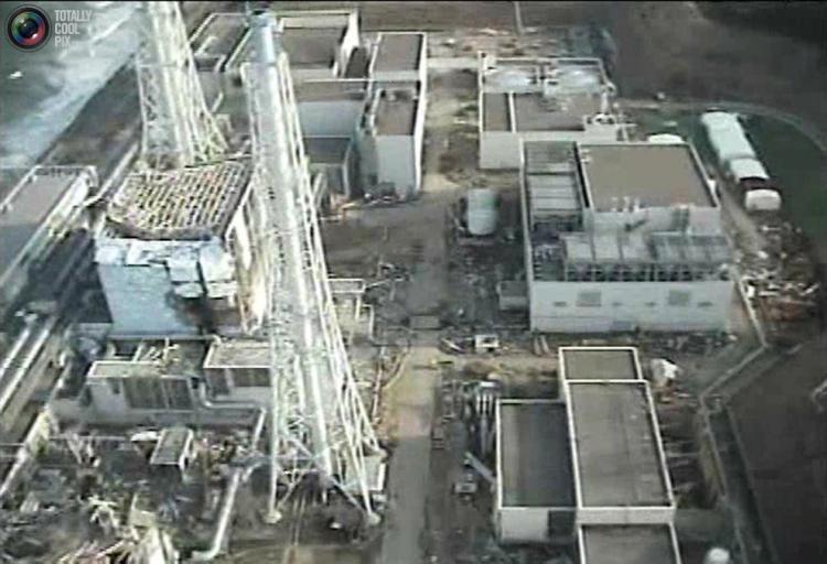 Фото с аварийной АЭС Фукусима 1 (39 фото) 