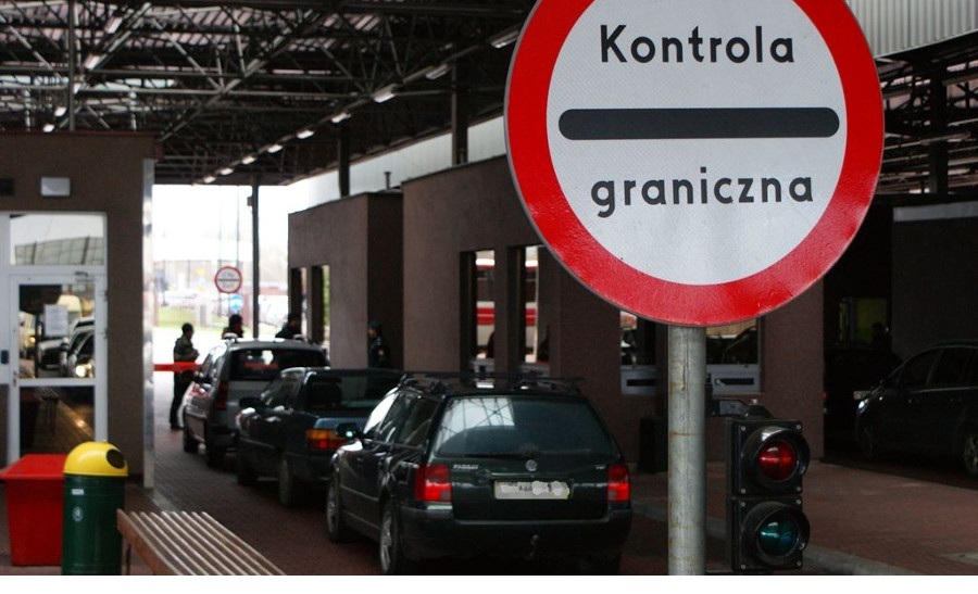 Подробнее о правилах пересечения границы с Польшей автомобилем читайте в нашей статье   Пересечение границы с Польшей автомобилем
